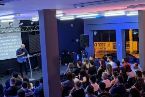 Veja mais sobre a Palavra Viva Church Videira