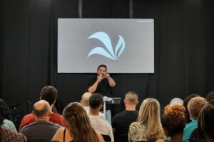 Veja mais sobre a Palavra Viva Church Portugal